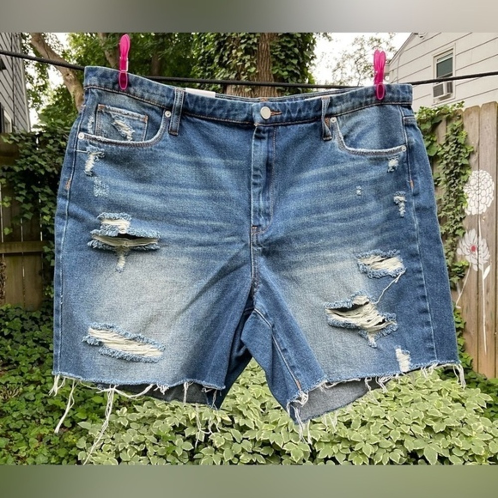 NWT Blank NYC Raw Cut Off Shorts